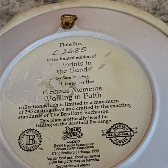 Footprints in the Sand Wall Plaque - Picture 2 of 4